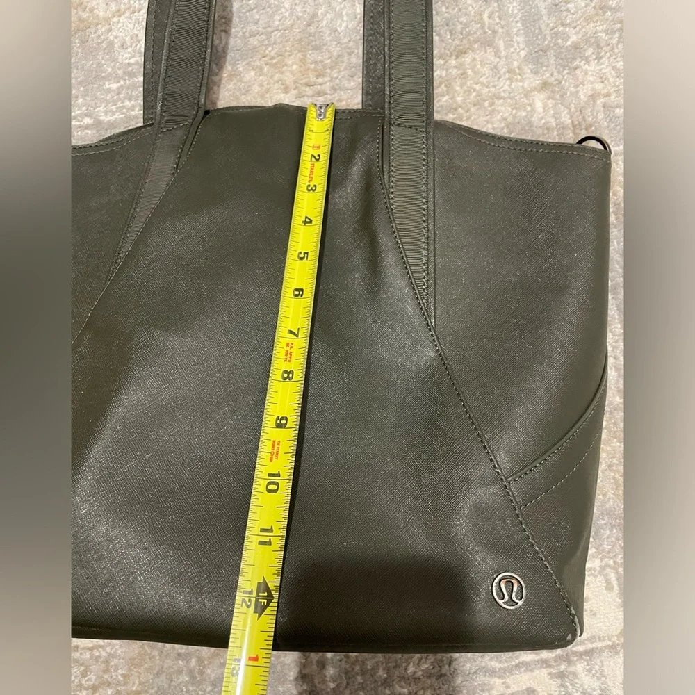 Lululemon All Day Tote Olive Green Shoulder Bag - Picture 11 of 13
